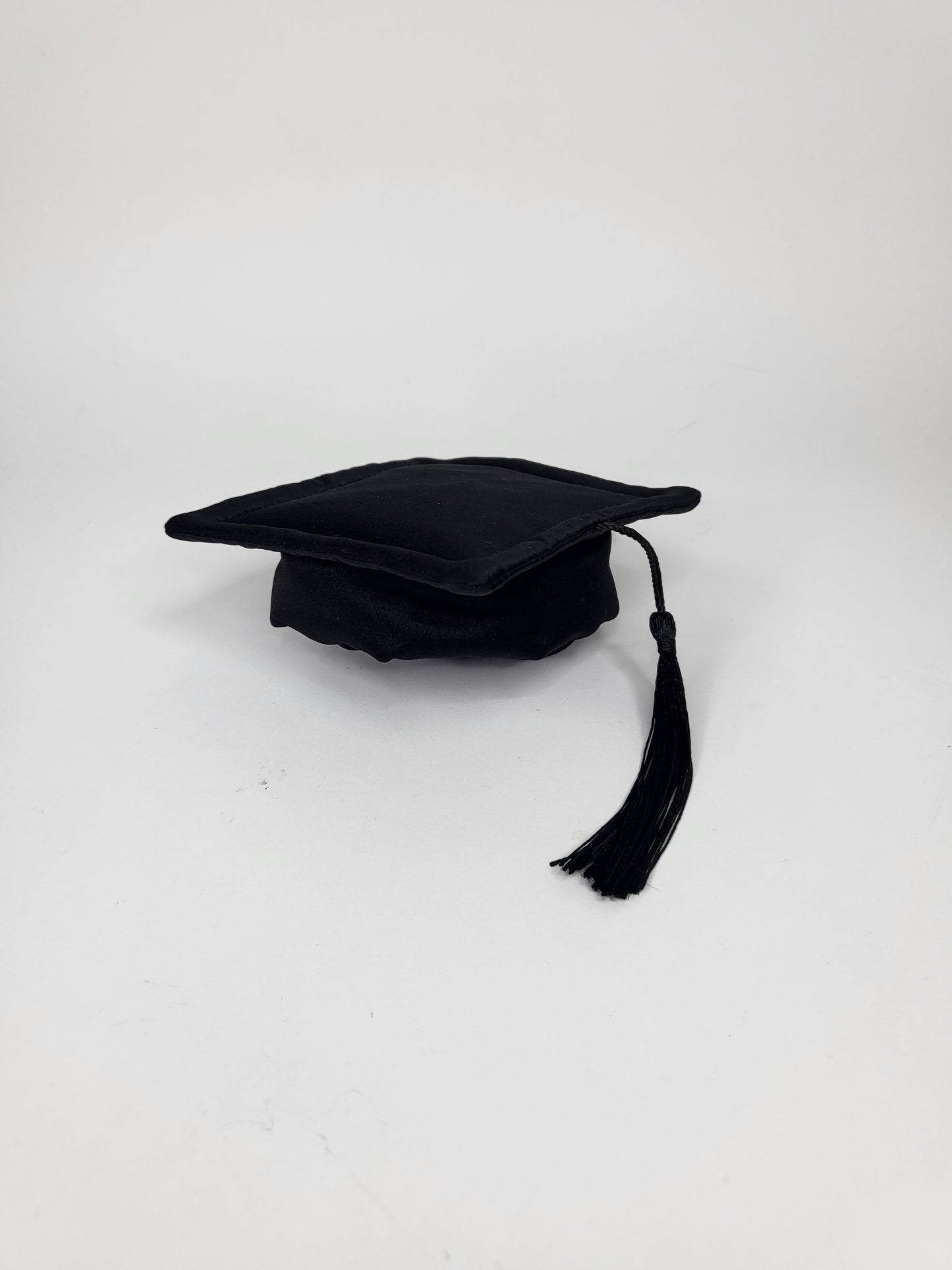 Baccalaureate Regalia (Graduate) | Pet Hat